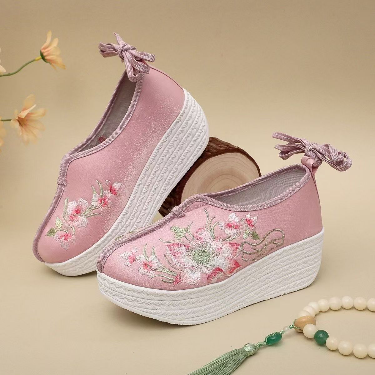 Embroidery Skirt - Chaussures compensées brodées style ethnique pour