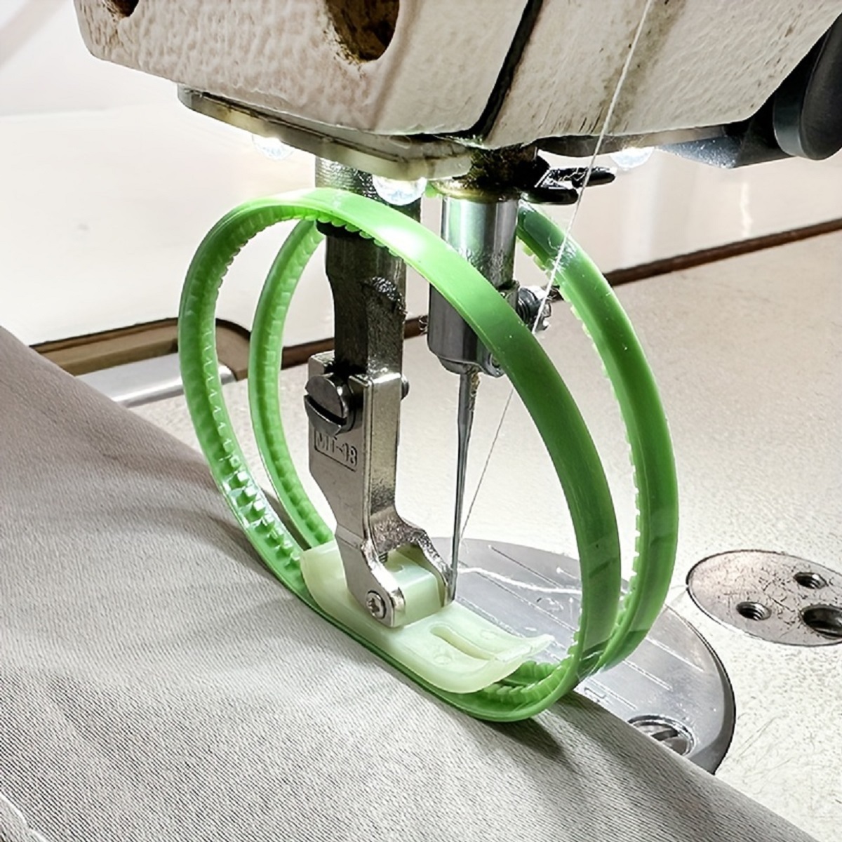 Embroidery Removal Tool - Pied-de-biche pour réservoir à double rouleau