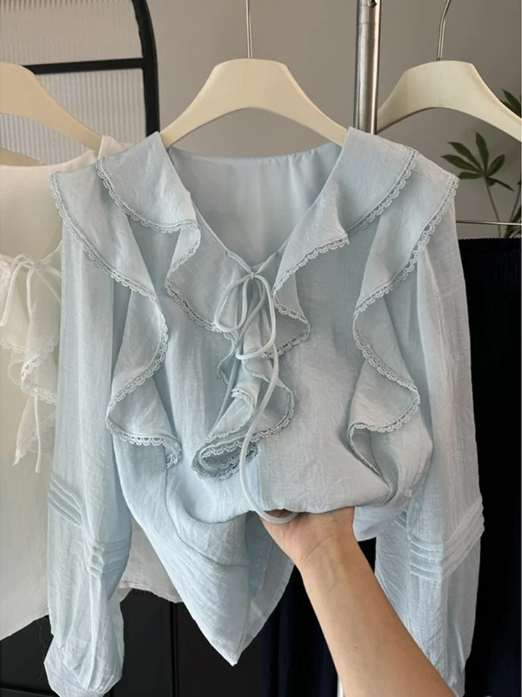 Embroidery Origin - Chemisier chic à col en V