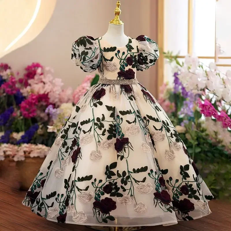 Robe longue de soirée en maill - Embroidery Web avis et prix