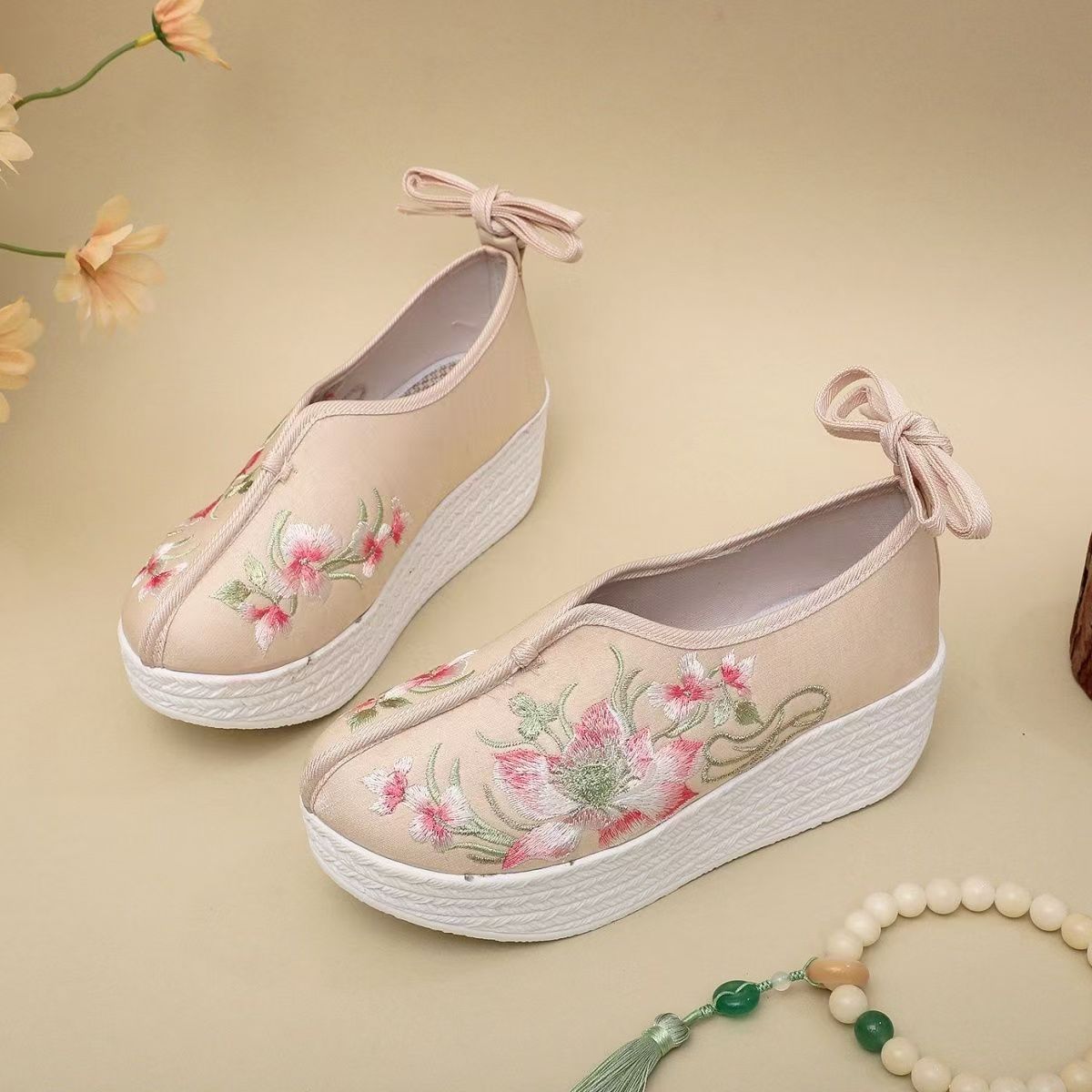 Chaussures compensées brodées  - Embroidery Skirt avis et prix