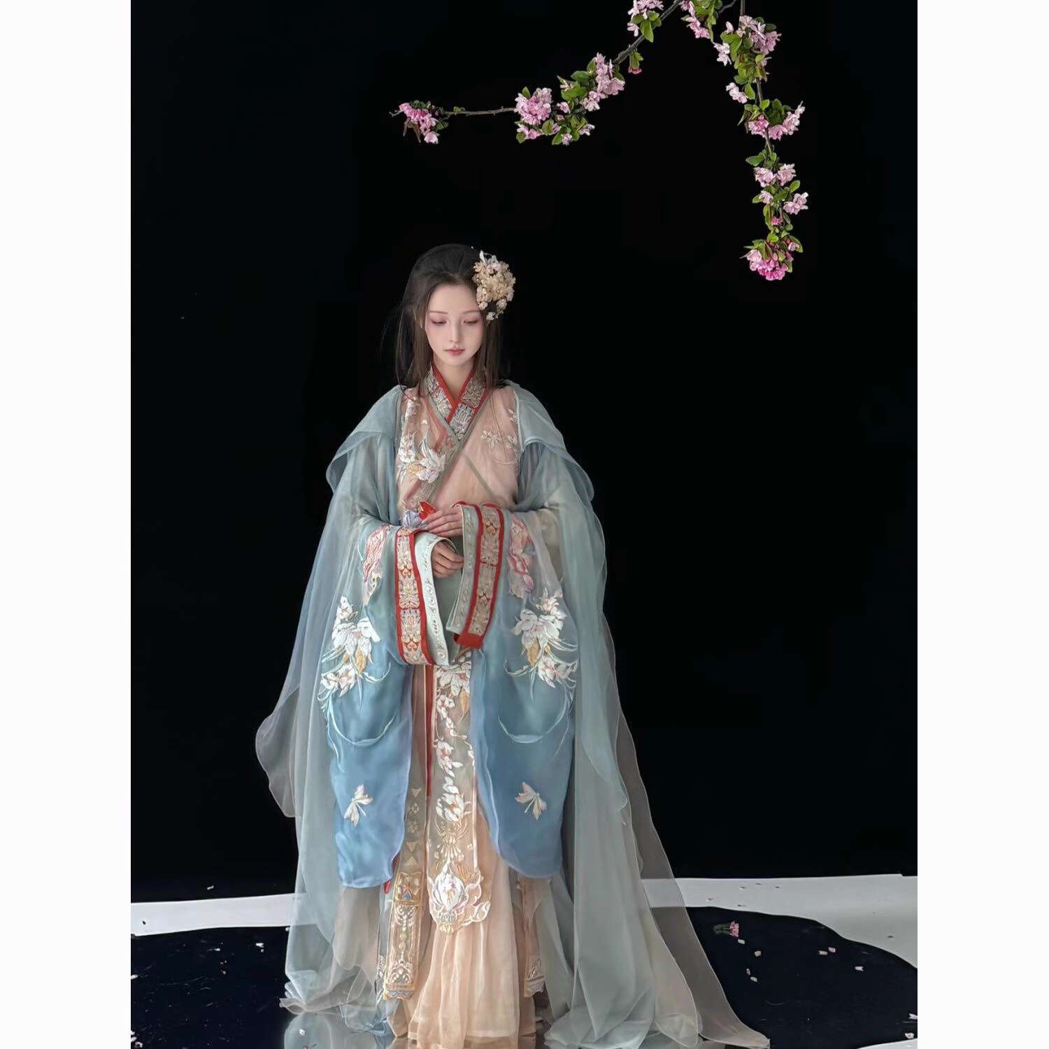 Nouvelle Fiesta carnaval Hallo - Embroidery Skirt avis et prix