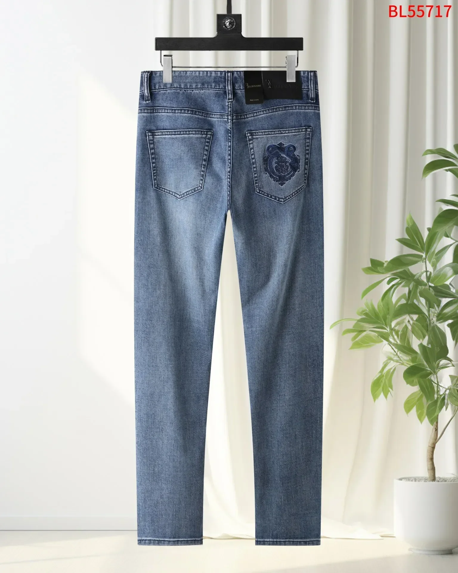 Milliardaire OECHSLI jean minc - Embroidery On Jeans avis et prix
