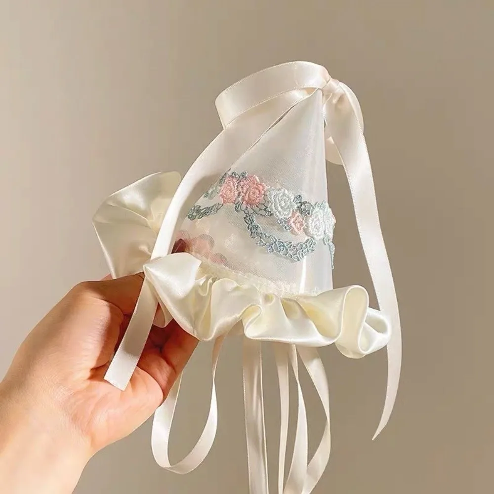 Chapeau d'anniversaire en mail - Embroidery Knot avis et prix